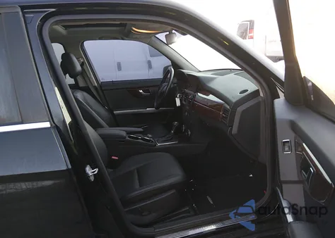 2010 Mercedes-Benz Glk 350 4Matic z USA, uszkodzony, nr VIN WDCGG8HB2AF381566